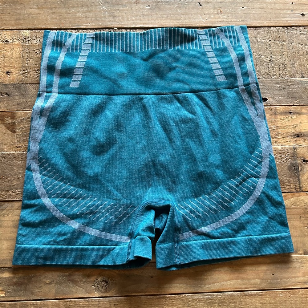 Athletic biker shorts